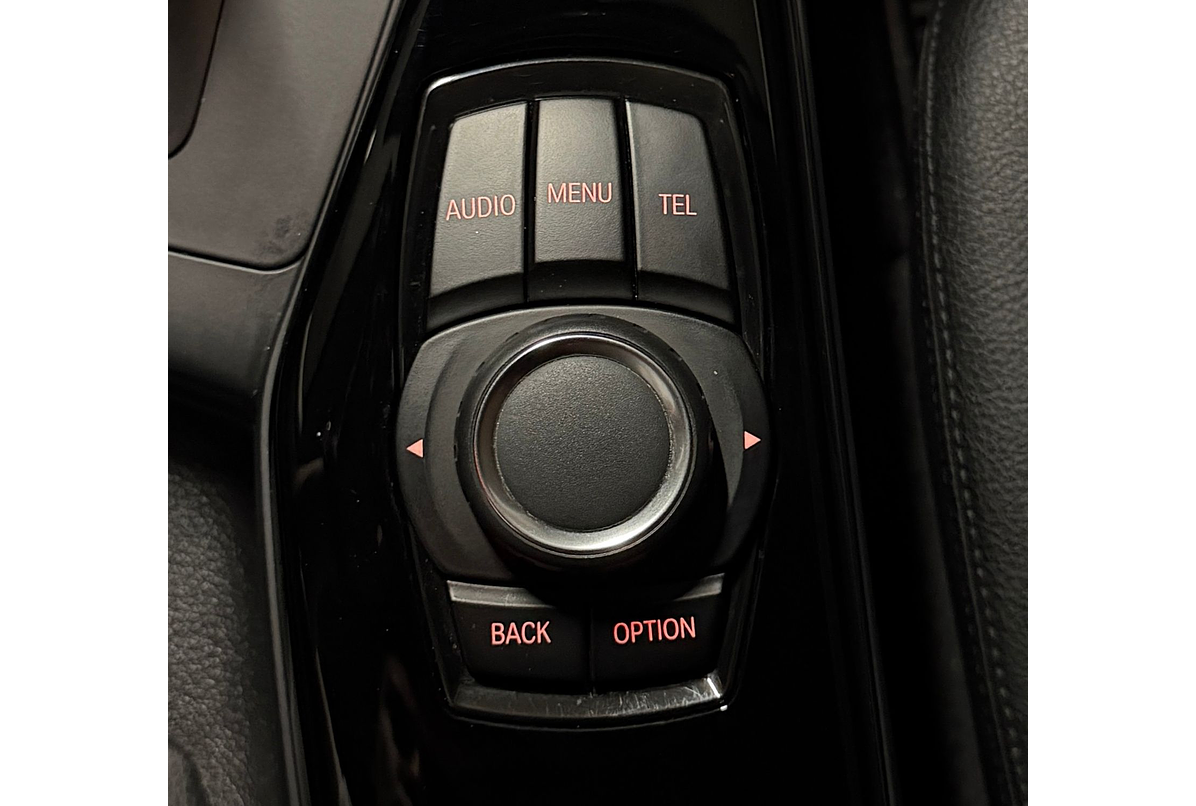 BMW 120I LCI 1.6 2016