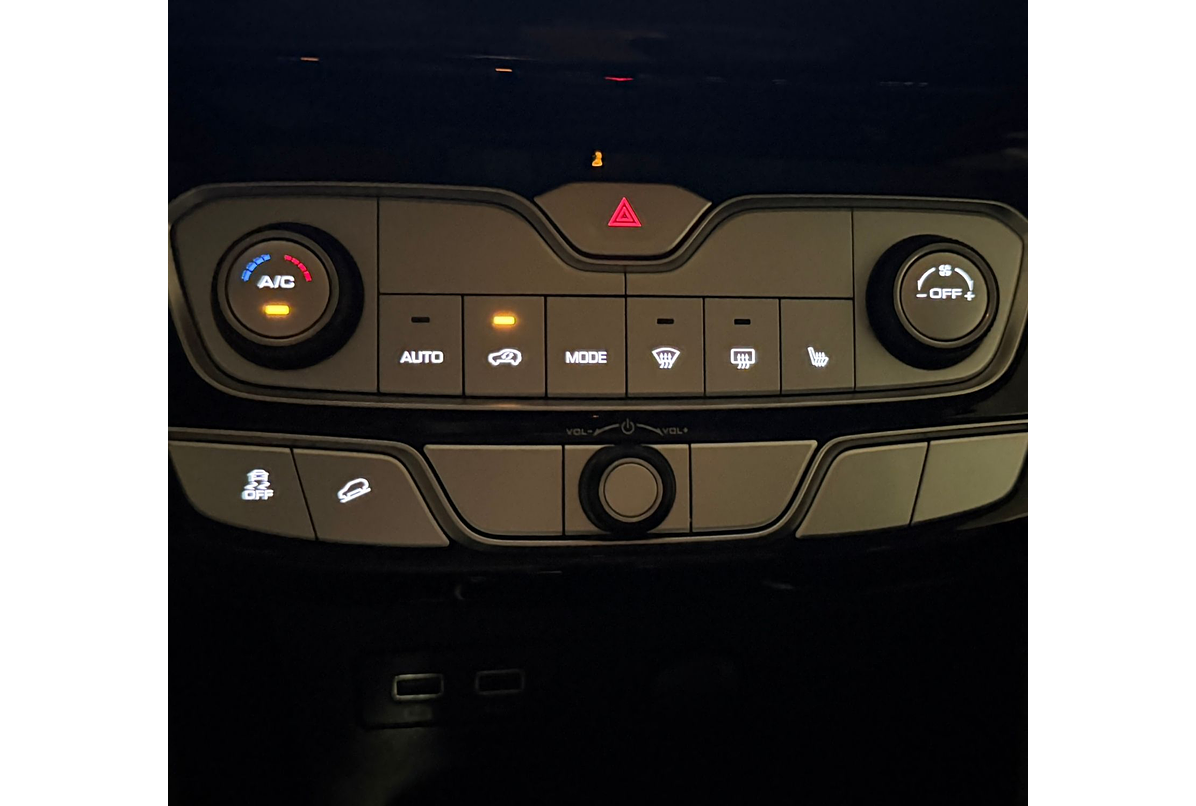 GREAT WALL POER DELUXE MT 4X2 2.0 2024