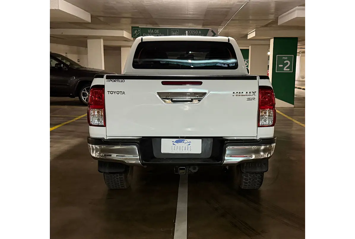 TOYOTA HILUX 2.7 4X2 MT SR 2023