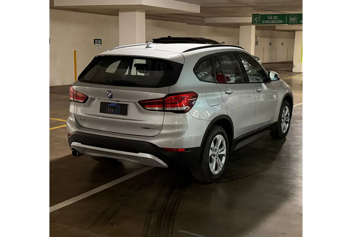 BMW X1 SDRIVE18I LCI 1.5 2021