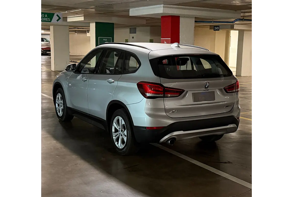 BMW X1 SDRIVE18I LCI 1.5 2021