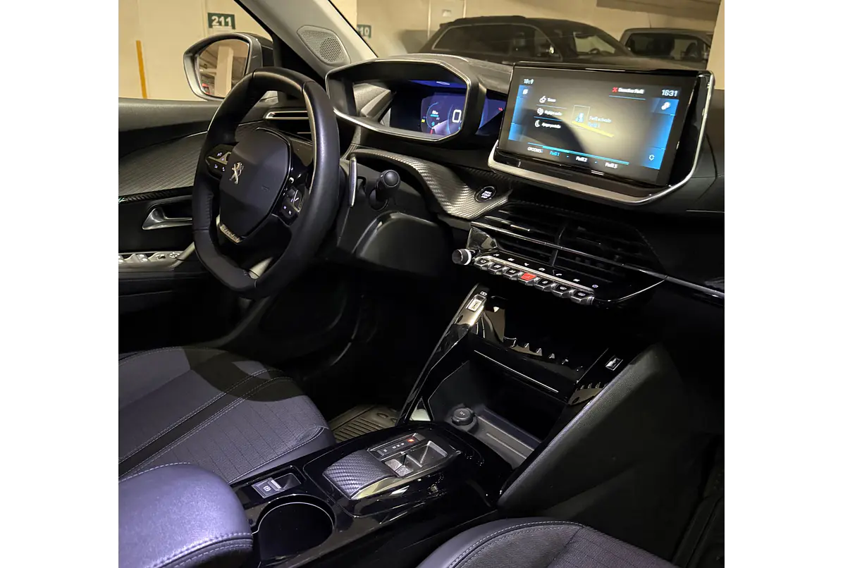 PEUGEOT 2008 PURETECH 130 EAT8 1.2 2022