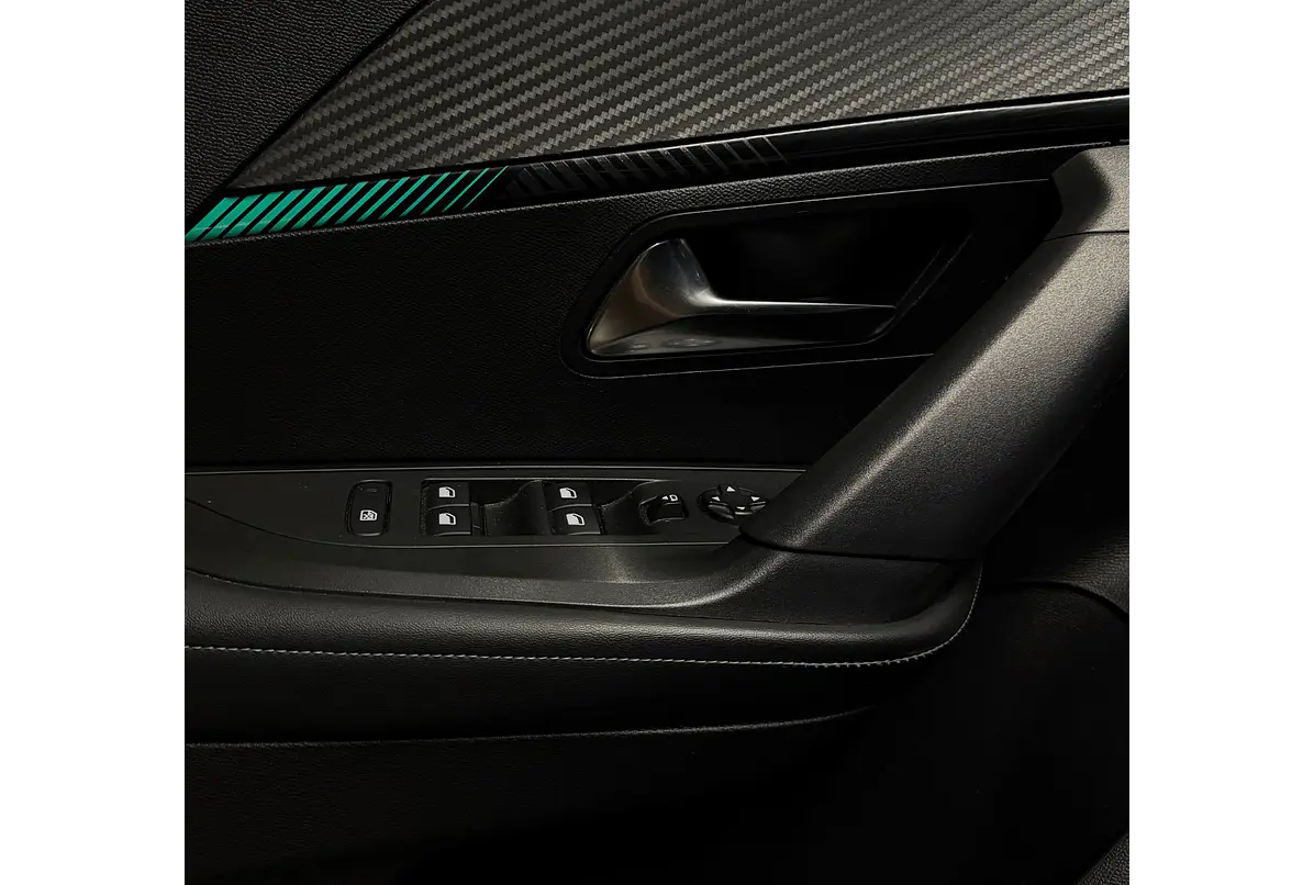 PEUGEOT 2008 PURETECH 130 EAT8 1.2 2022