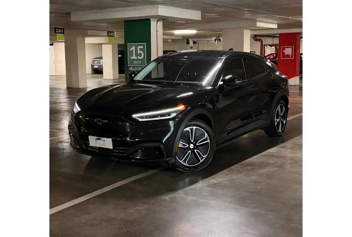 FORD MUSTANG MACH E 2024