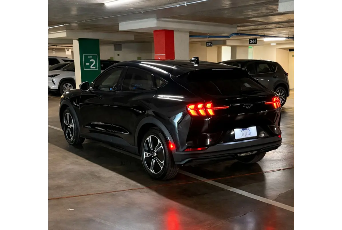 FORD MUSTANG MACH E 2024
