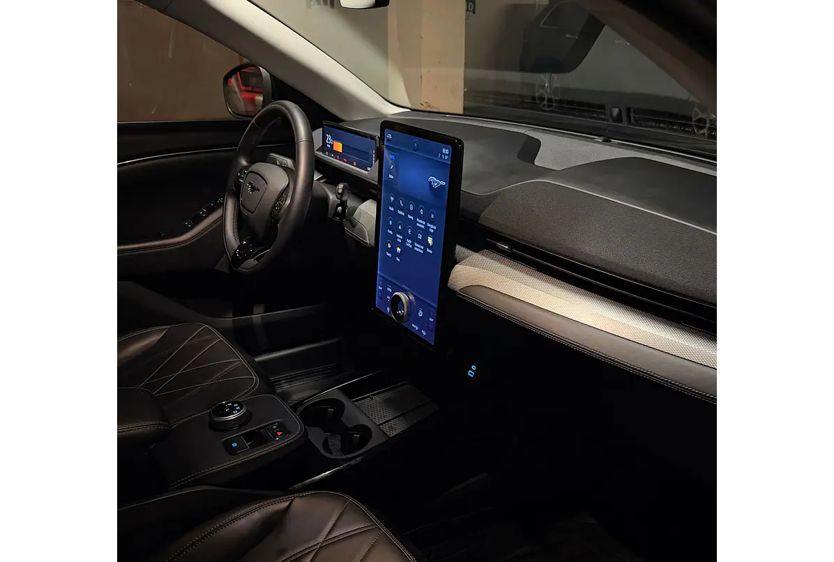 FORD MUSTANG MACH E 2024