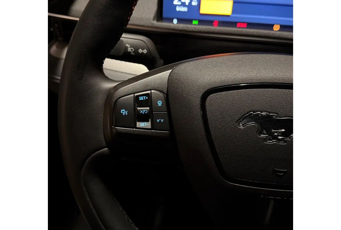 FORD MUSTANG MACH E 2024