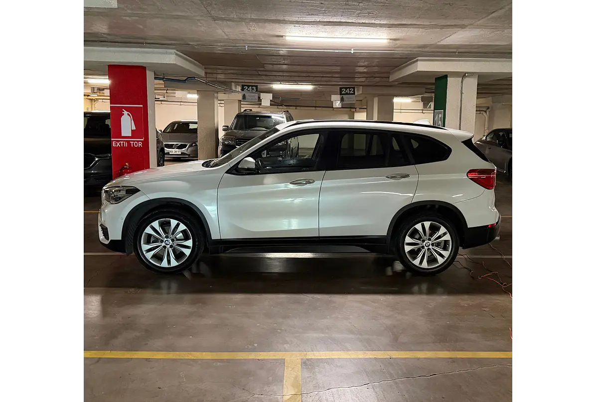 BMW X1 SDRIVE18D LUXURY 2.0 2020