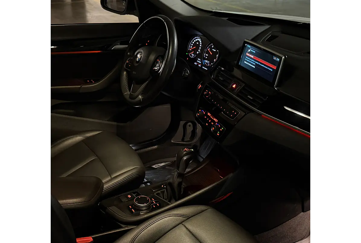 BMW X1 SDRIVE18D LUXURY 2.0 2020