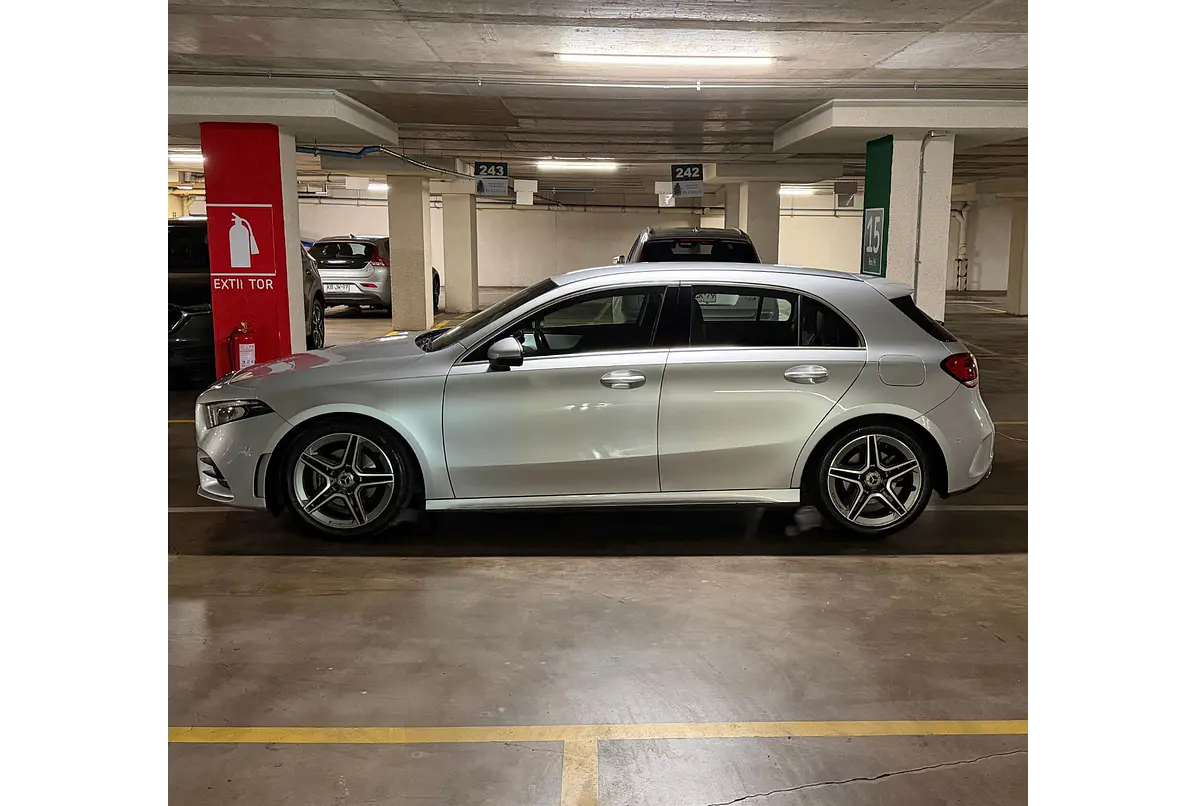 MERCEDES BENZ A200 HB AMG LINE 1.3 2019