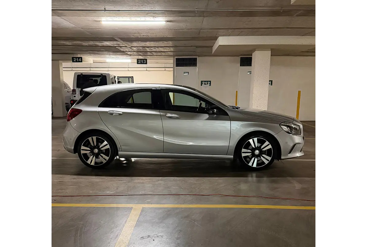MERCEDES BENZ A200 D 2.0 2017