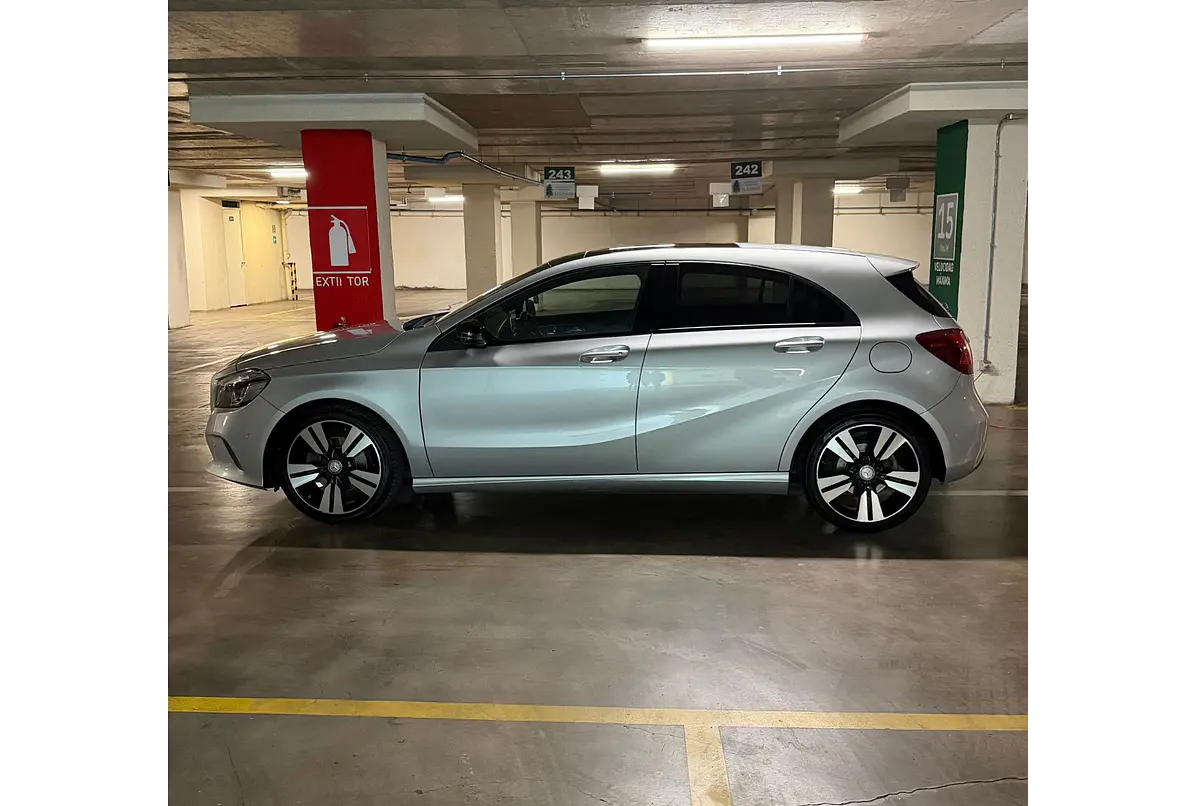 MERCEDES BENZ A200 D 2.0 2017