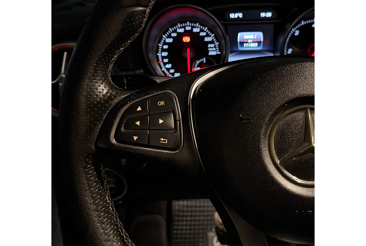 MERCEDES BENZ A200 D 2.0 2017