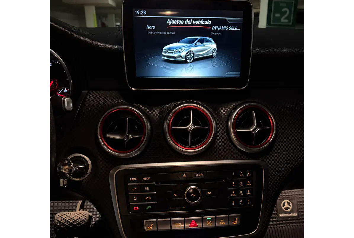MERCEDES BENZ A200 D 2.0 2017