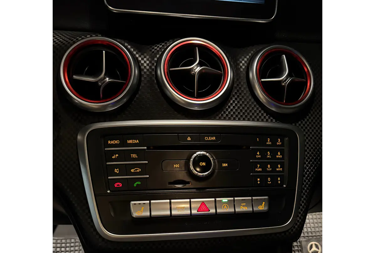 MERCEDES BENZ A200 D 2.0 2017