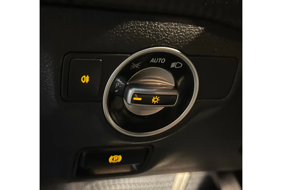 MERCEDES BENZ A200 D 2.0 2017