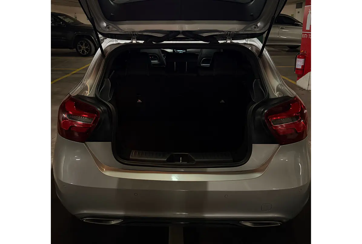 MERCEDES BENZ A200 D 2.0 2017