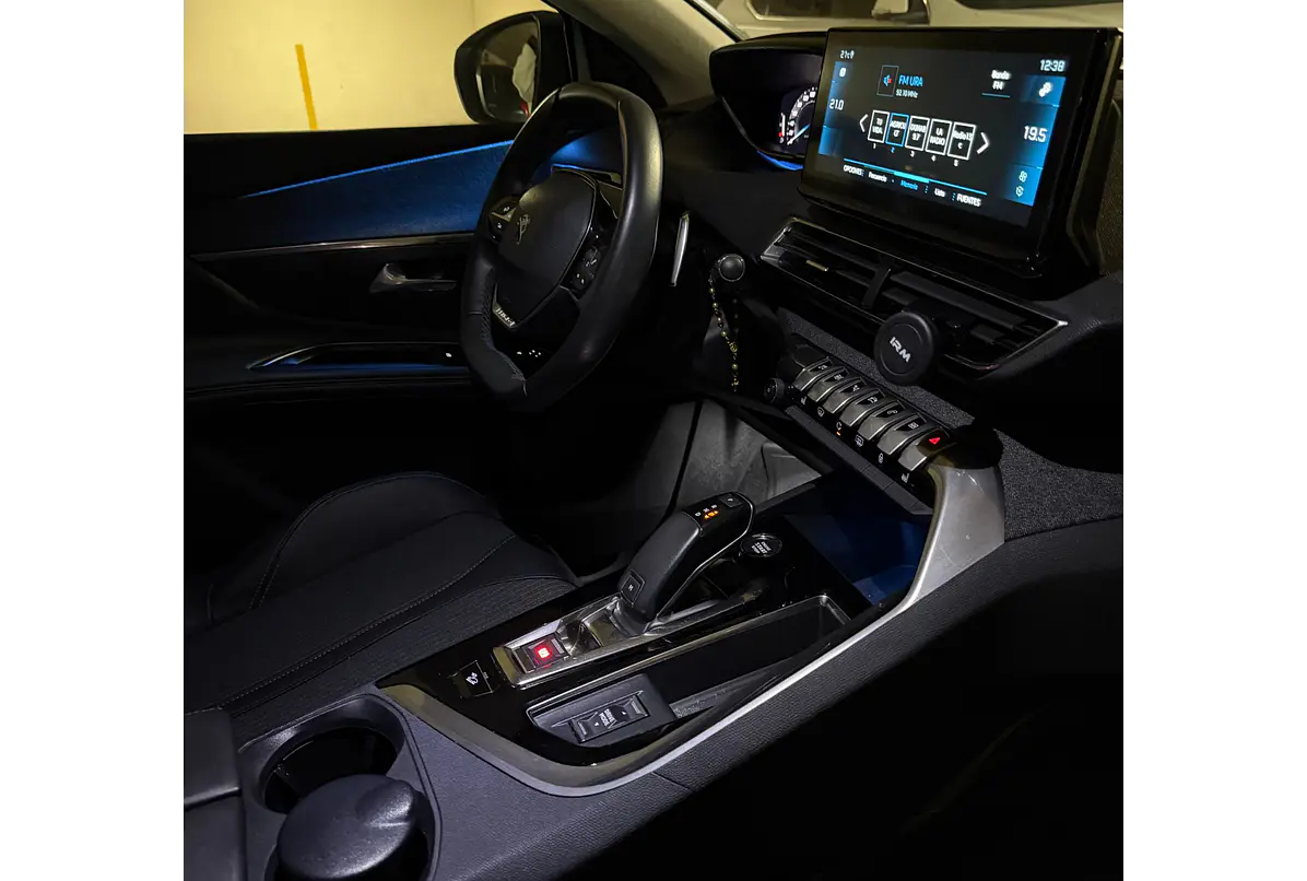 PEUGEOT 3008 BLUE HDI 130 EAT8 1.5 2022