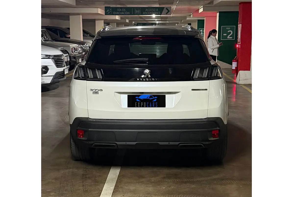 PEUGEOT 3008 BLUE HDI 130 EAT8 1.5 2022