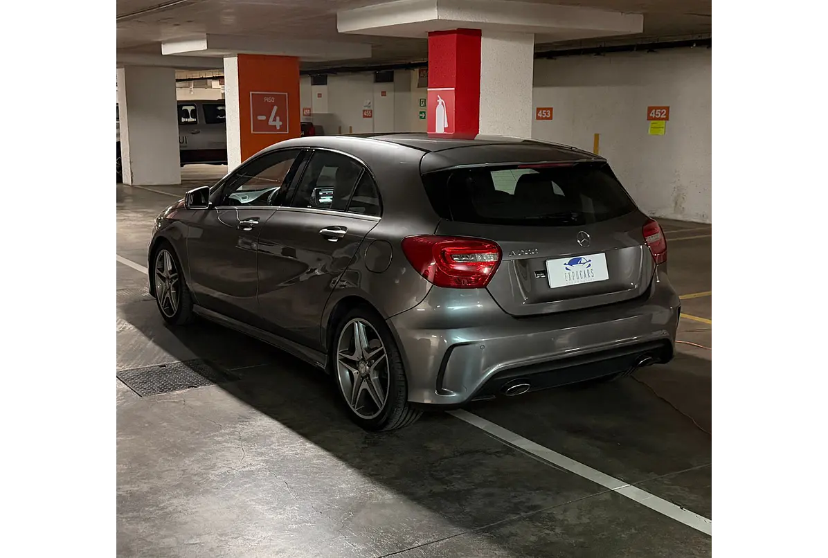 MERCEDES BENZ A200 BLUEEFFICIENCY 1.6 2016