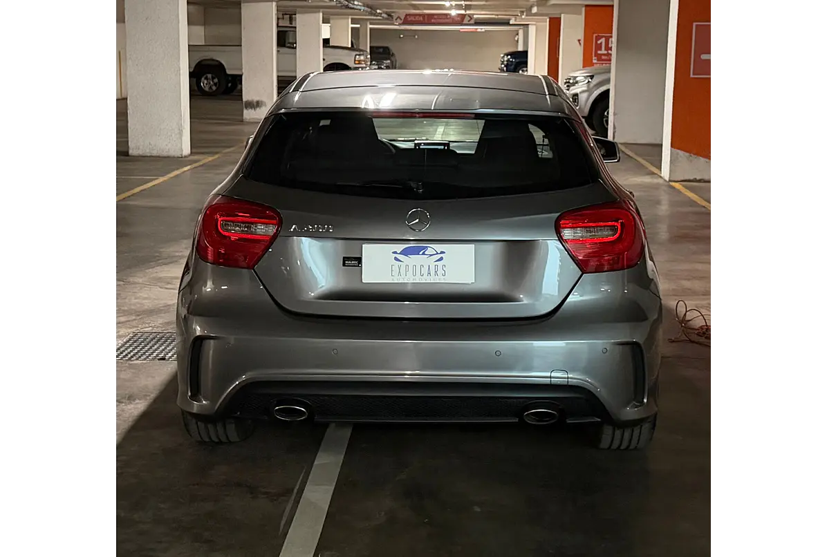 MERCEDES BENZ A200 BLUEEFFICIENCY 1.6 2016