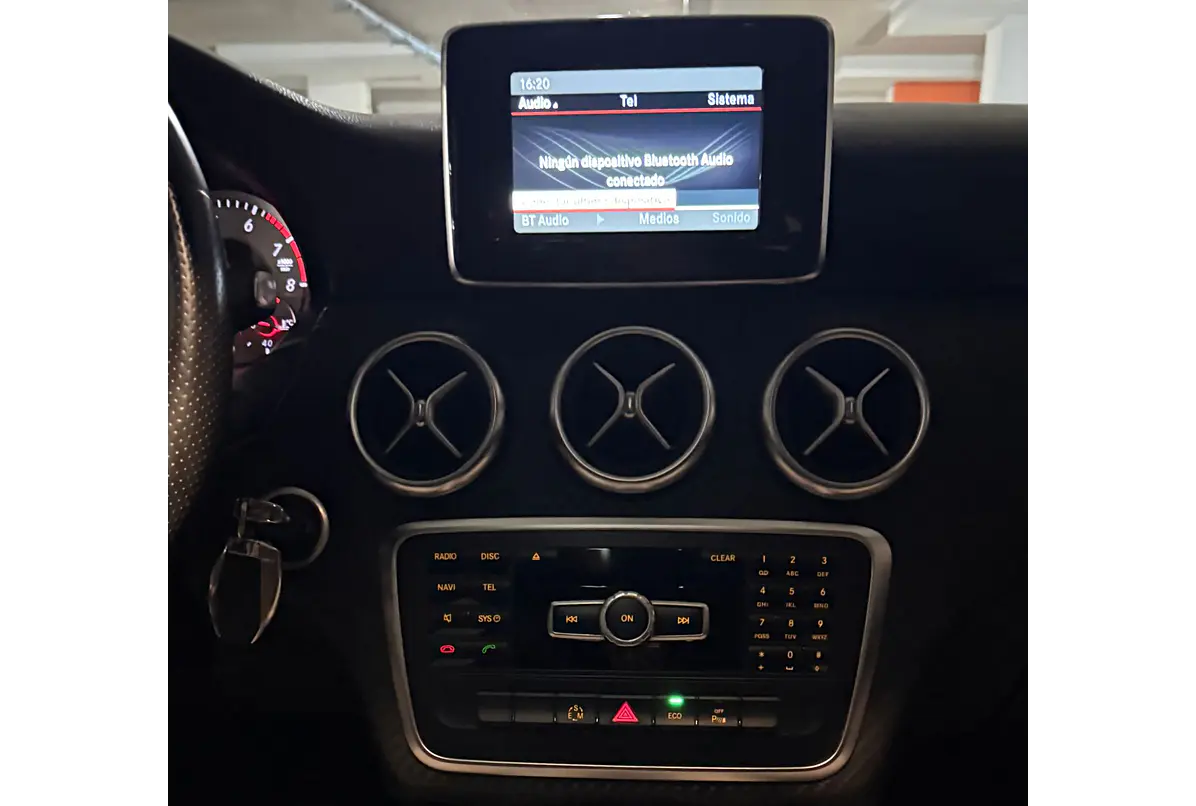 MERCEDES BENZ A200 BLUEEFFICIENCY 1.6 2016