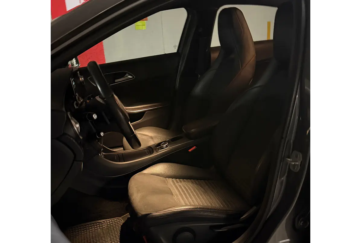 MERCEDES BENZ A200 BLUEEFFICIENCY 1.6 2016