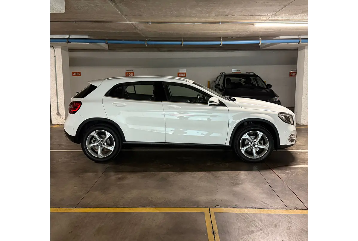 MERCEDES BENZ GLA 200 1.6 2019