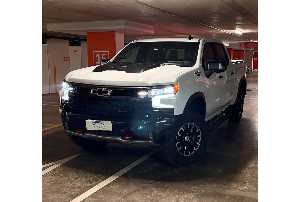 CHEVROLET SILVERADO ZR2 4X4 6.2 