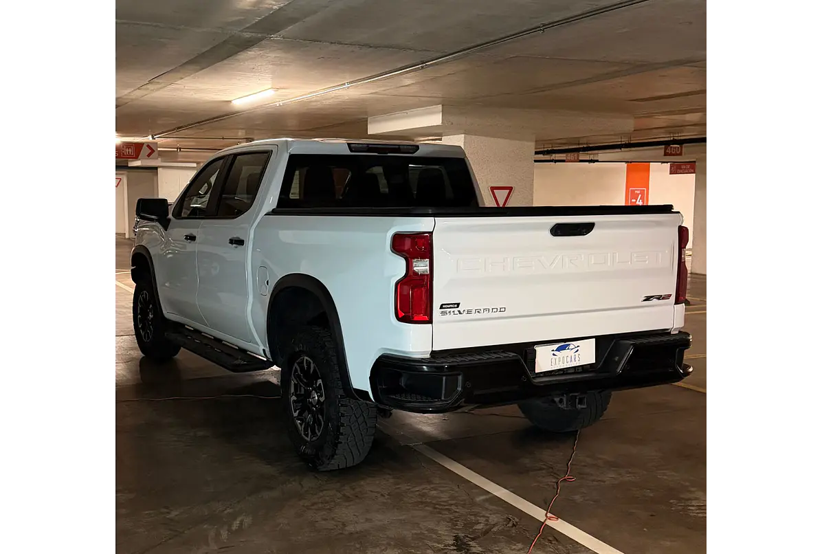 CHEVROLET SILVERADO ZR2 4X4 6.2 