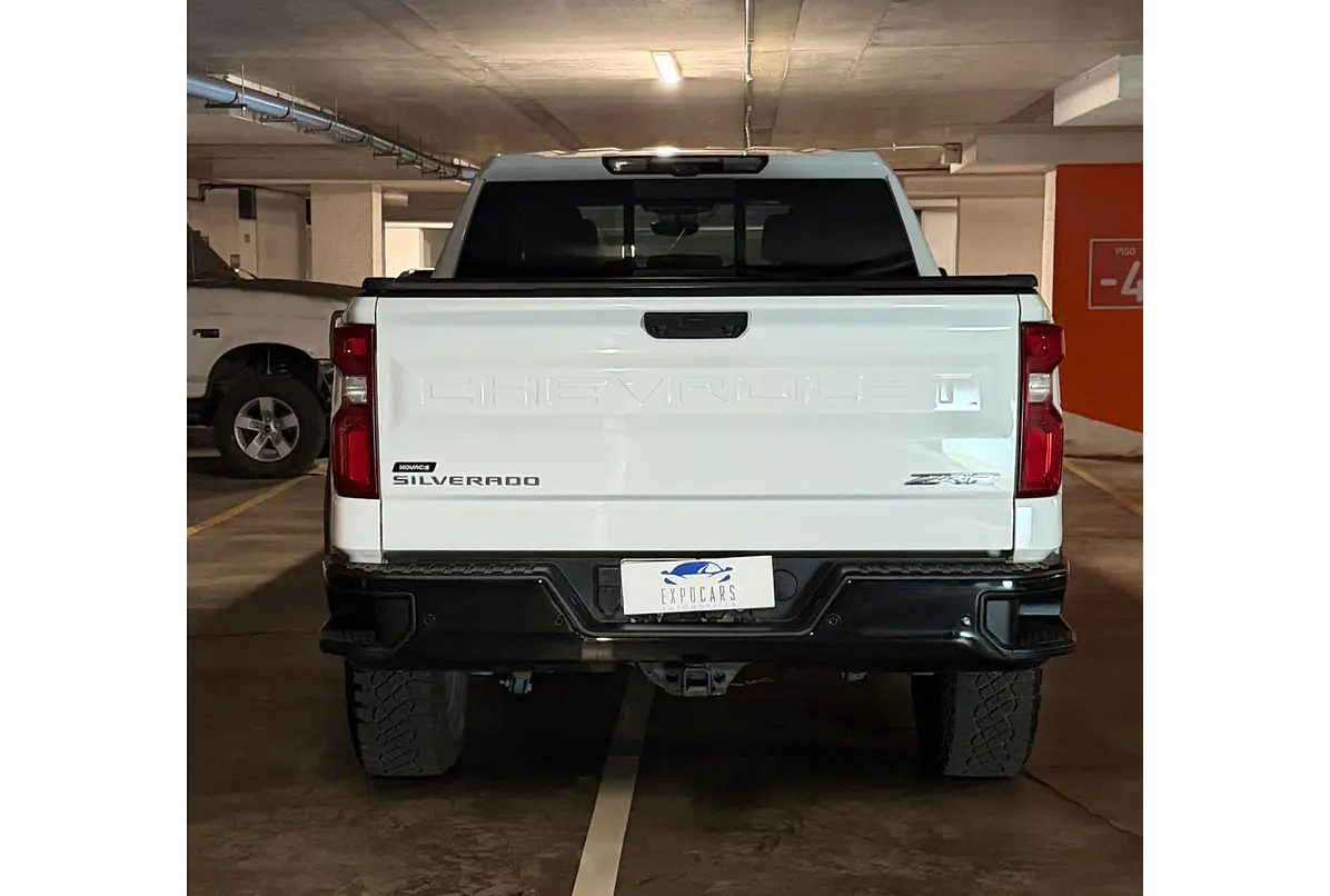 CHEVROLET SILVERADO ZR2 4X4 6.2 