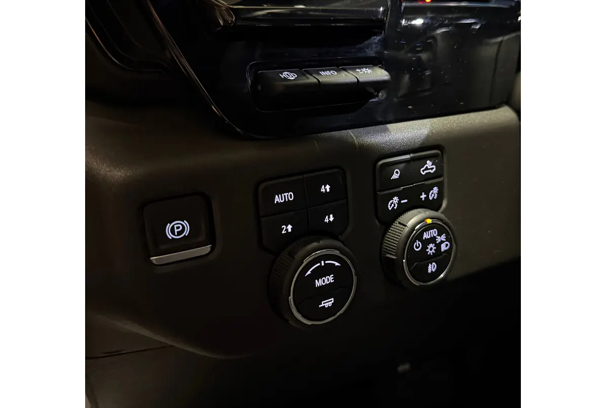 CHEVROLET SILVERADO ZR2 4X4 6.2 