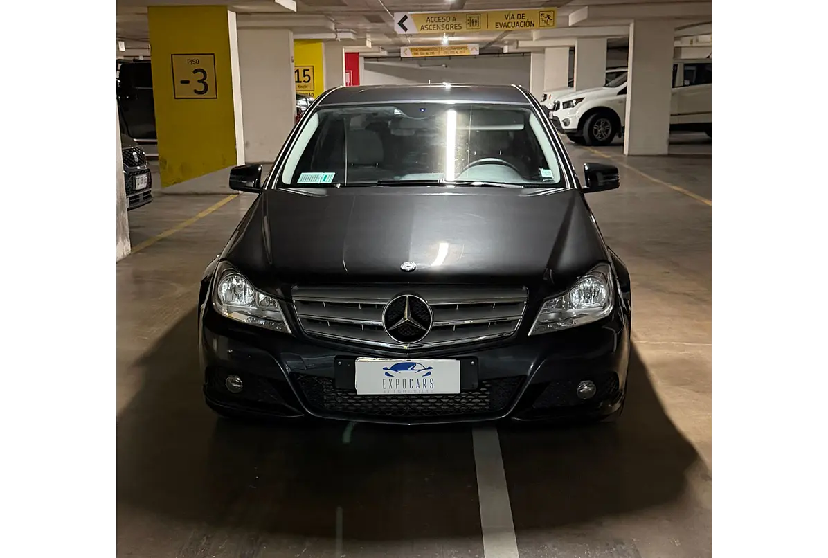 MERCEDES BENZ C180 CGI BLUE EFFICIENCY 1.8 2012