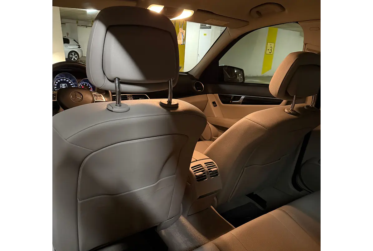 MERCEDES BENZ C180 CGI BLUE EFFICIENCY 1.8 2012