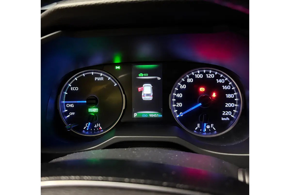 TOYOTA RAV4 XLE 2.5 2020