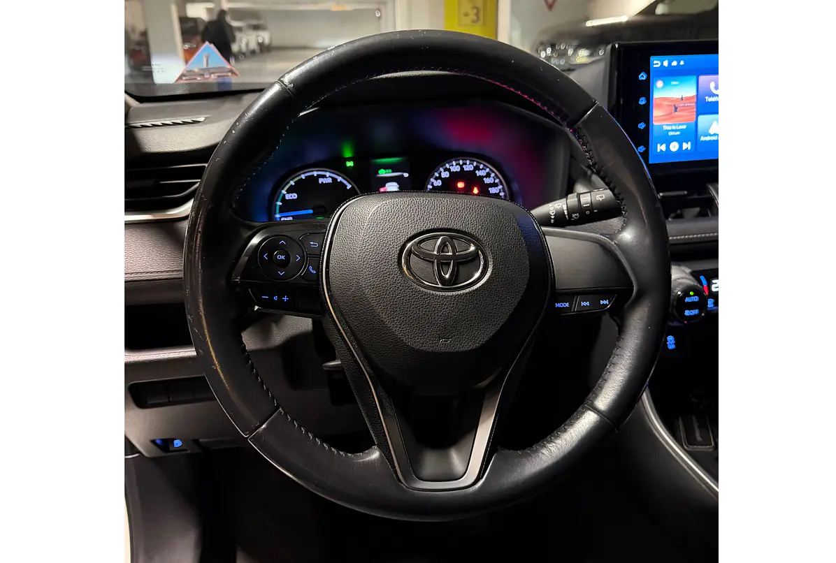 TOYOTA RAV4 XLE 2.5 2020