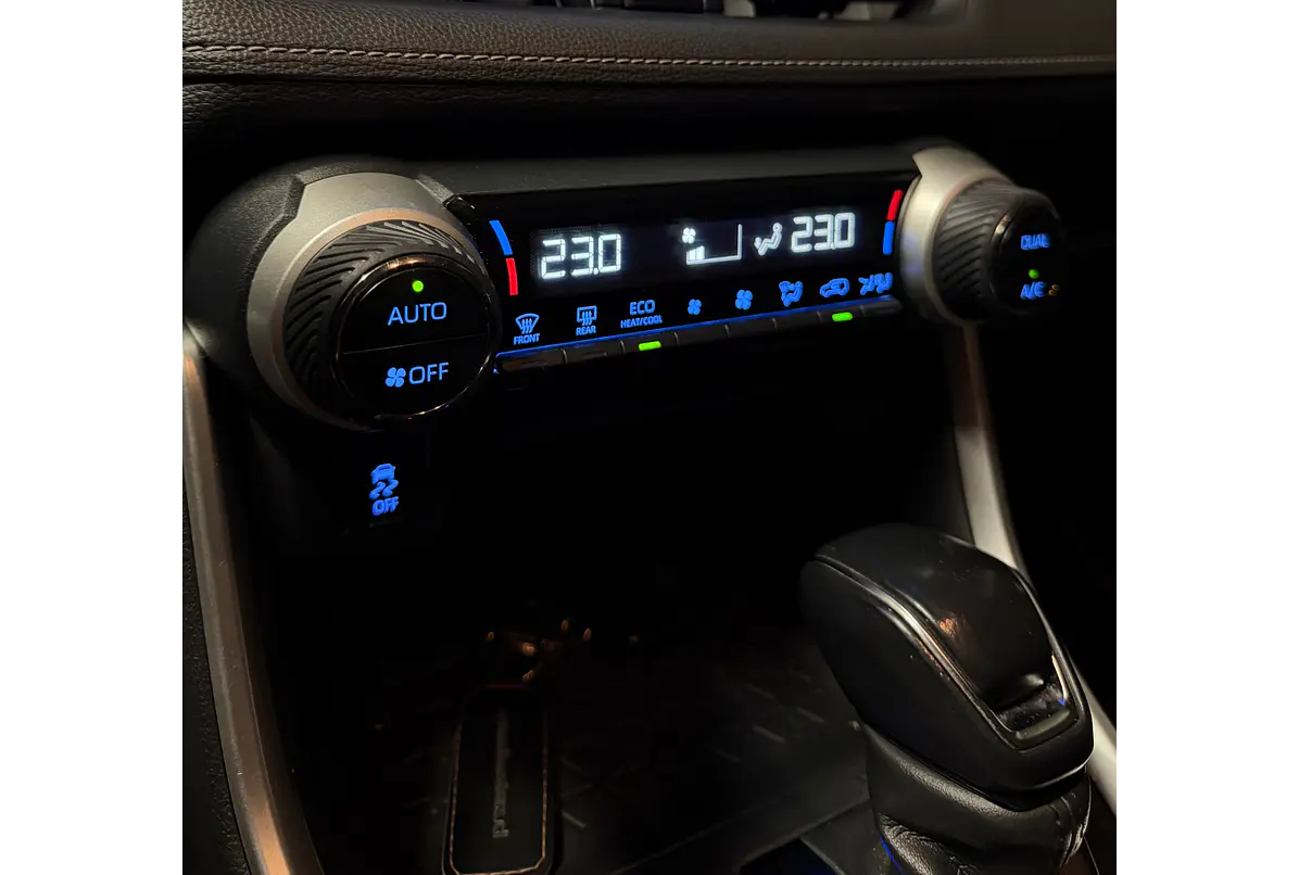 TOYOTA RAV4 XLE 2.5 2020