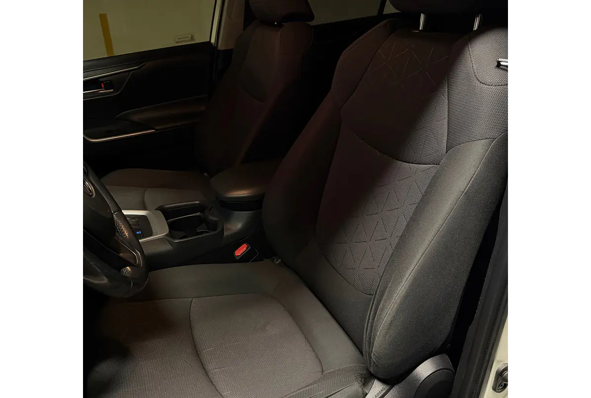 TOYOTA RAV4 XLE 2.5 2020