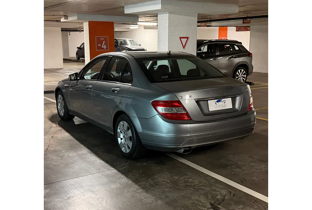 MERCEDES BENZ C180 CGI BLUE EFFICIENCY 1.8 2011