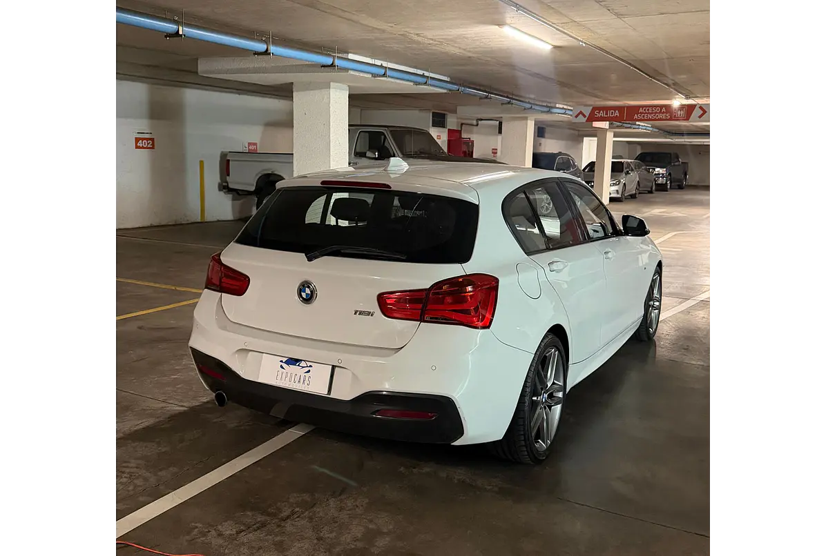 BMW 118I Hb — foto 7 de 40
