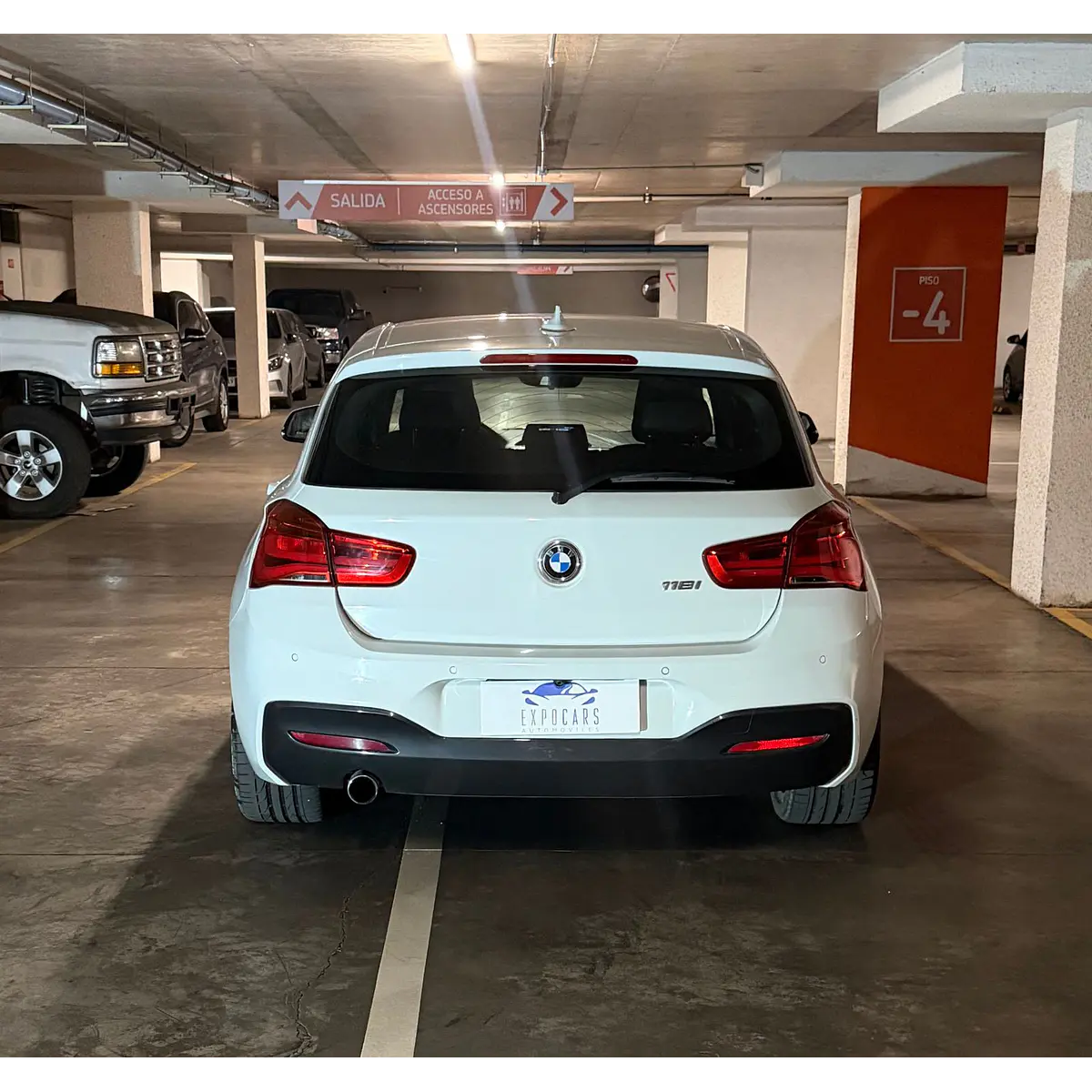 BMW 118I Hb — foto 10 de 40