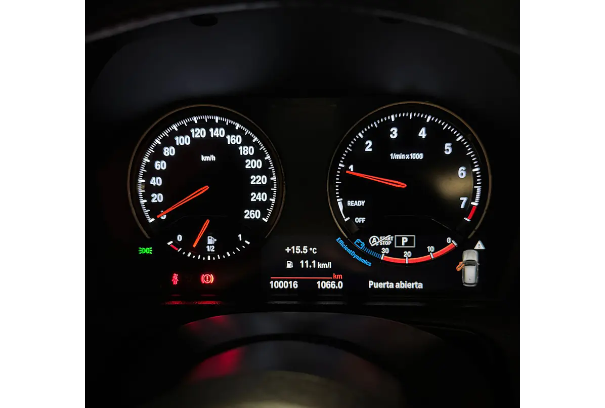 BMW 118I Hb — foto 17 de 40