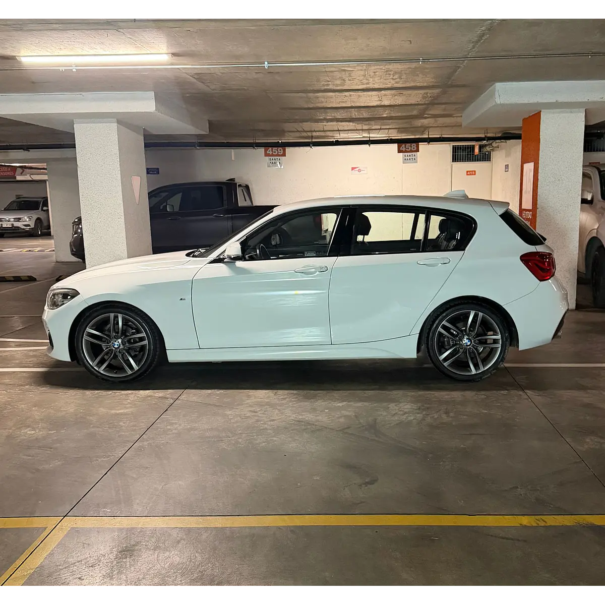BMW 118I Hb — foto 16 de 40