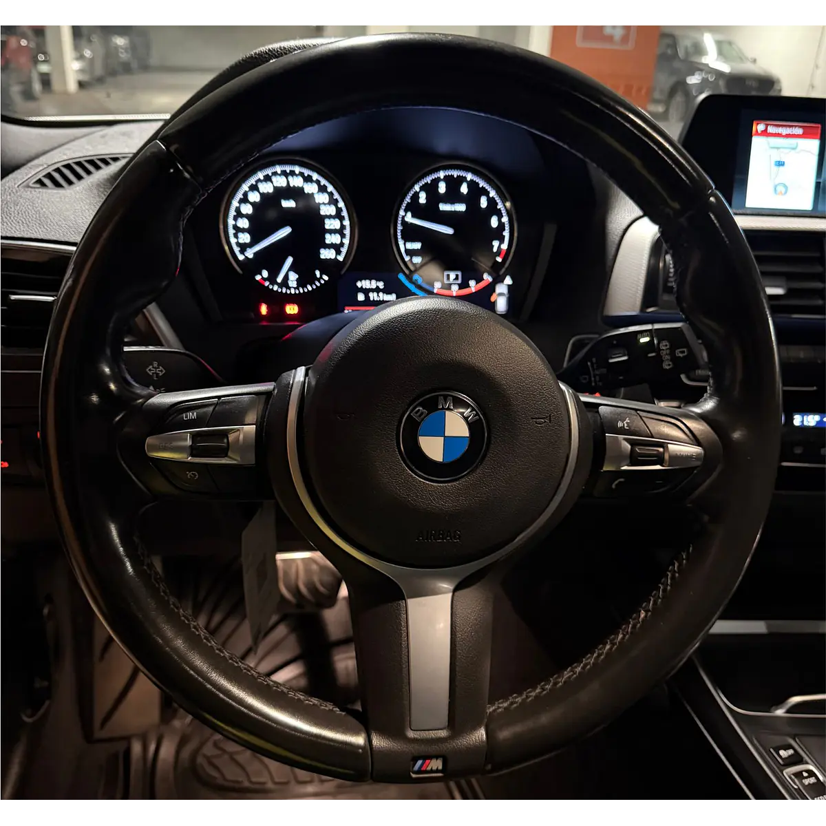 BMW 118I Hb — foto 22 de 40