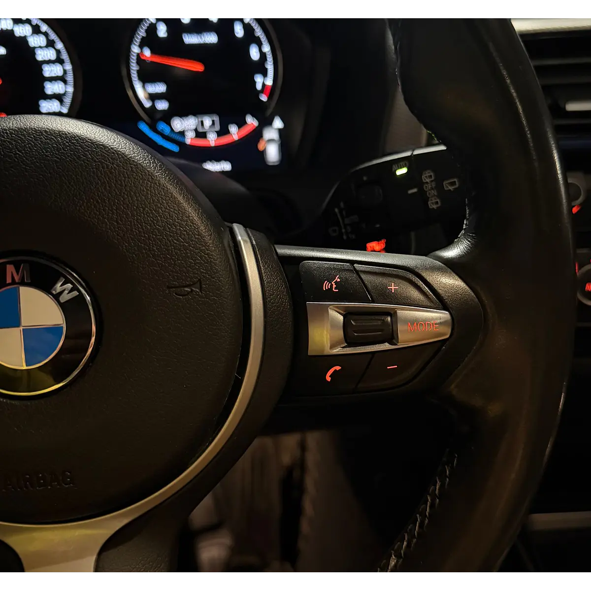 BMW 118I Hb — foto 26 de 40