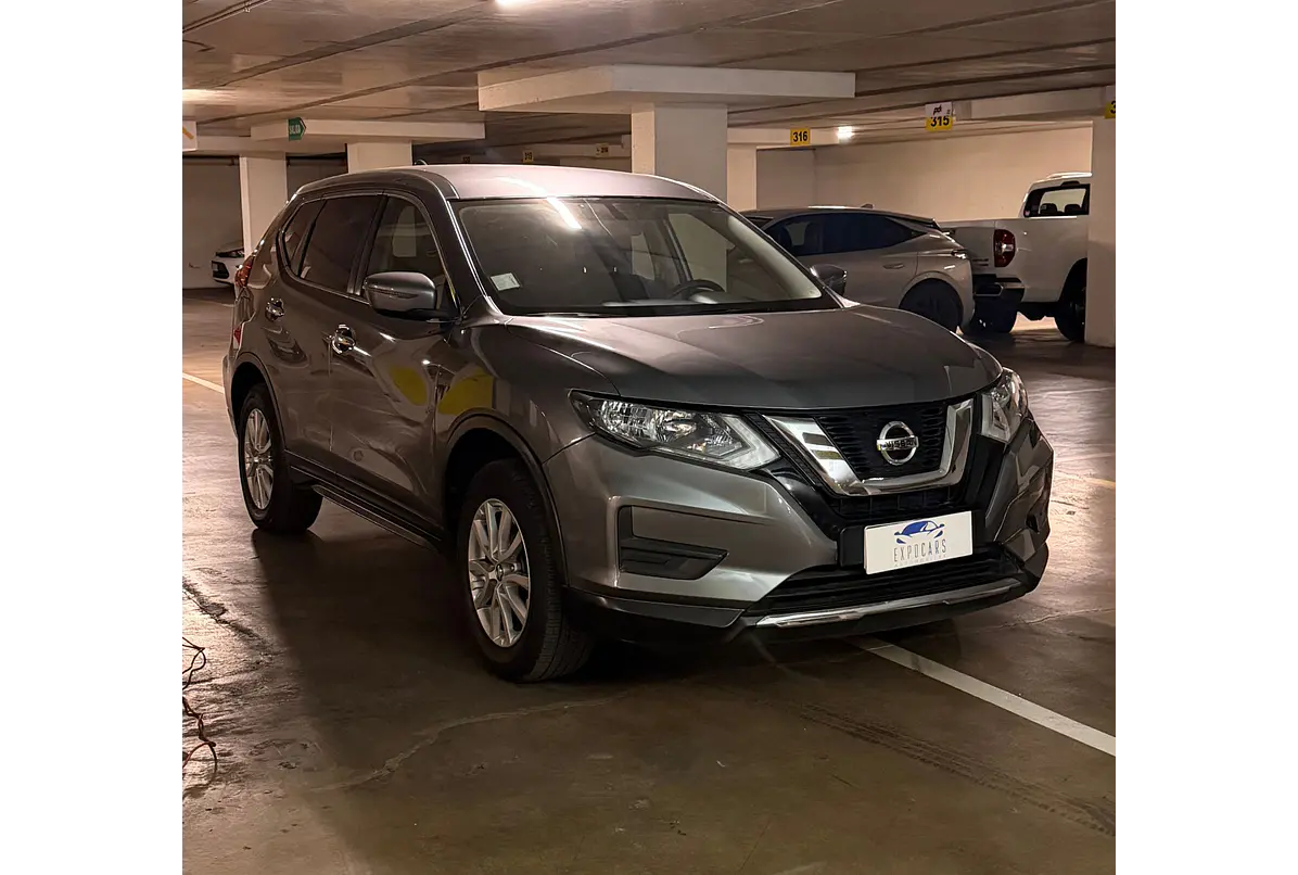 Nissan X Trail T32 — foto 5 de 40
