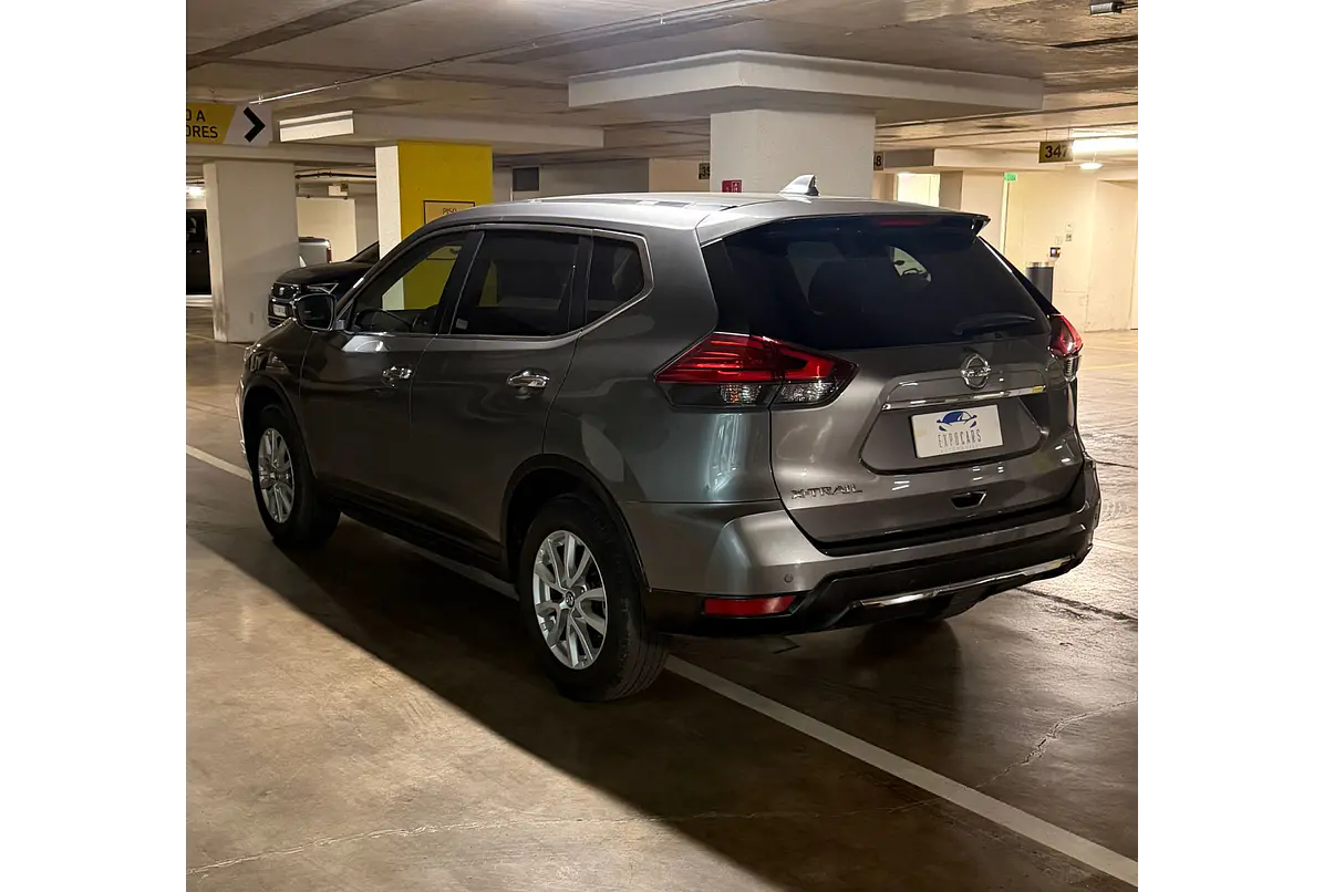 Nissan X Trail T32 — foto 7 de 40