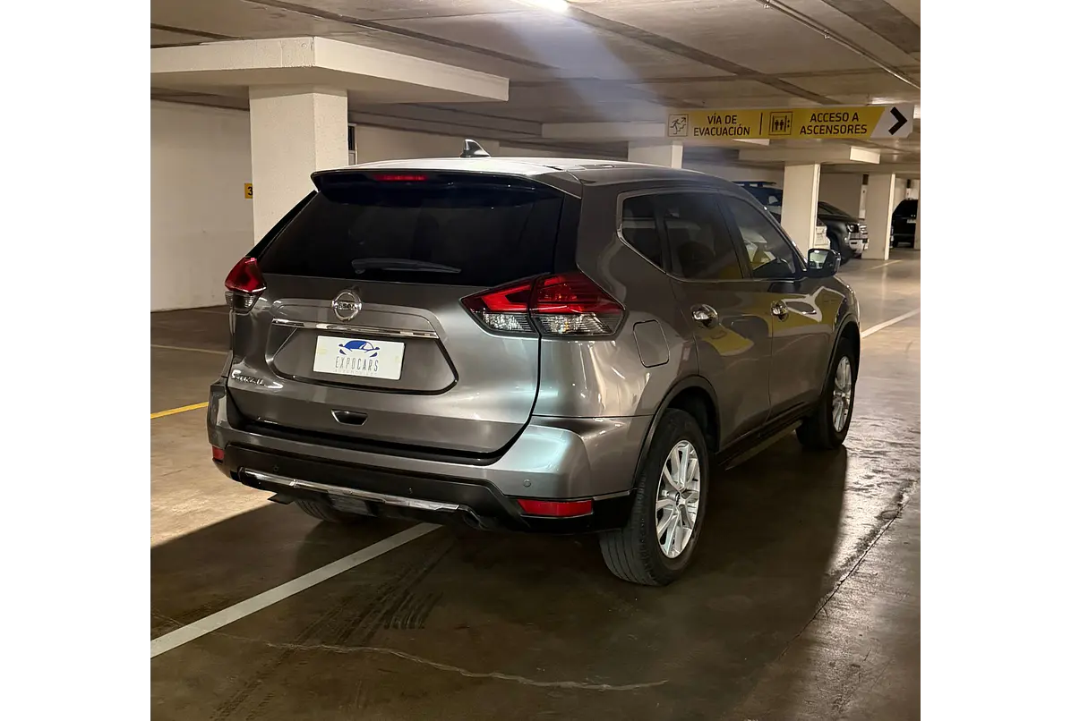 Nissan X Trail T32 — foto 11 de 40