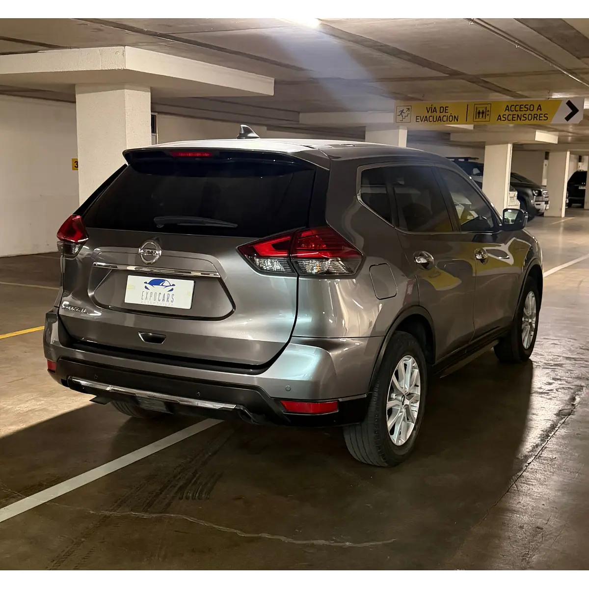 Nissan X Trail T32 — foto 12 de 40