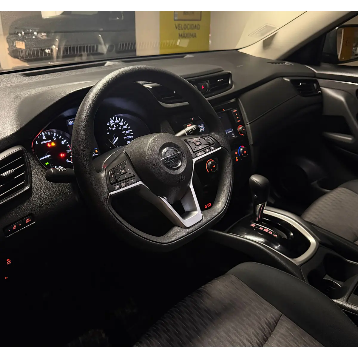 Nissan X Trail T32 — foto 20 de 40